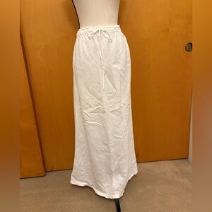 ZARA Elegant White Maxi Skirt. 100% Linen.